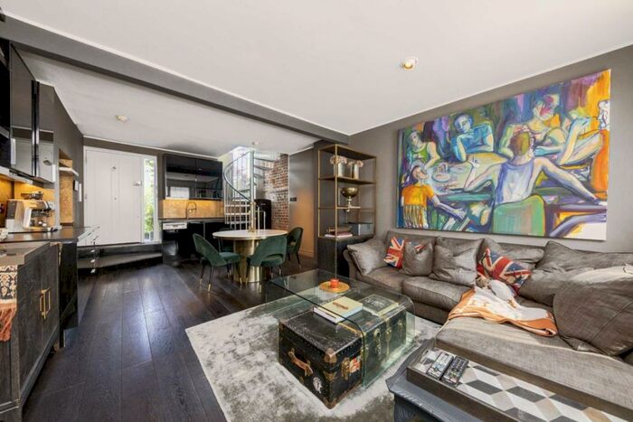 2 Bedroom Flat To Rent In Camberwell New Road, Camberwell, SE5