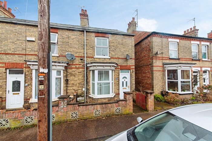2 Bedroom End Terrace House For Sale In Regent Street, Spalding, PE11