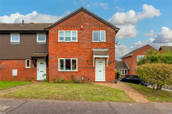 3 Bedroom End Of Terrace House To Rent In The Quantocks, Flitwick, Bedfordshire, MK45