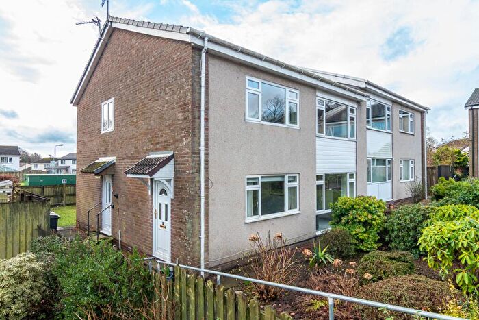 2 Bedroom Flat For Sale In Cannerton Crescent, Milton Of Campsie, G66