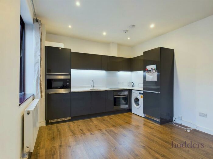 1 Bedroom Apartment To Rent In Chertsey, Surrey, KT16