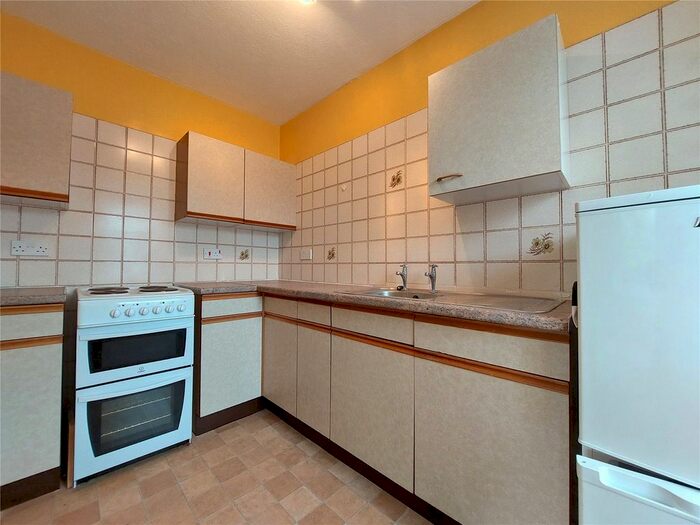 1 Bedroom Flat For Sale In Delves House, Delves Close, Lewes, East Sussex, BN8