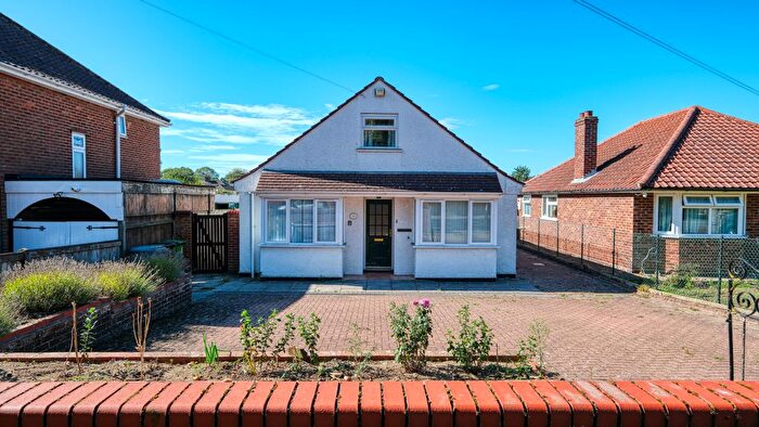 Detached Bungalow For Sale In Thunder Lane, Norwich, Norfolk, NR7