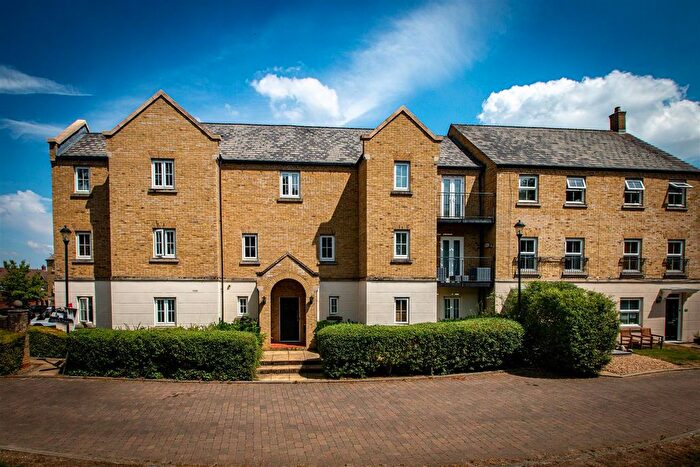 1 Bedroom Flat For Sale In Tenby Grove, Kingsmead, Milton Keynes, MK4