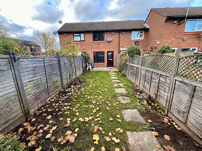 1 Bedroom Terraced House To Rent In Douglas Road, Stanwell, Staines-Upon-Thames, TW19
