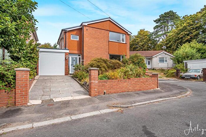 4 Bedroom Detached House For Sale In Gelli Aur, Neath, SA10