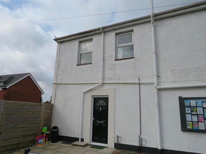 3 Bedroom Flat To Rent In White Hart Lane, Fareham, PO16