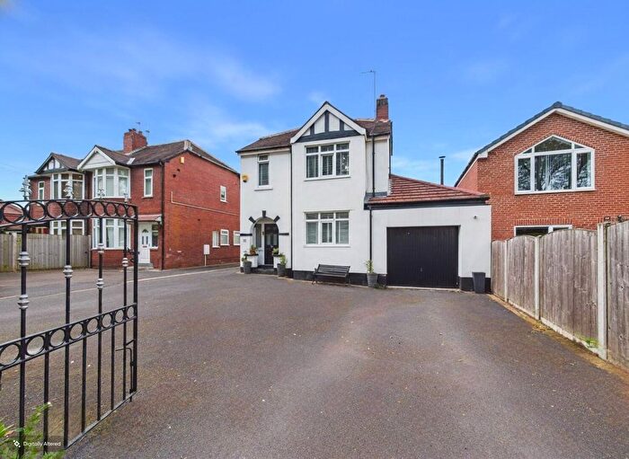 4 Bedroom Detached House For Sale In Ashgap Lane, Normanton, WF6