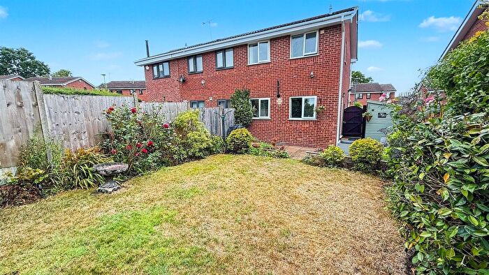2 Bedroom Semi-Detached House For Sale In Cookes Croft, Birmingham, B31