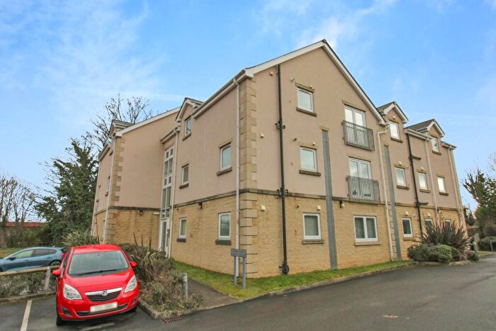 2 Bedroom Apartment To Rent In Shires Road, Guiseley, Leeds, LS20