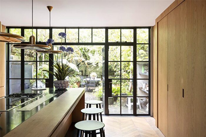 3 Bedroom End Of Terrace House To Rent In Mcgregor Road, London, W11