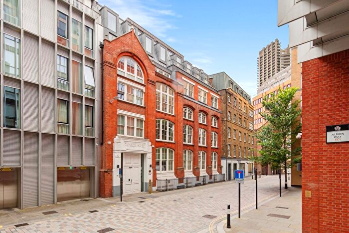 2 Bedroom Apartment For Sale In Dominion House, Bartholomew Close London, EC1A