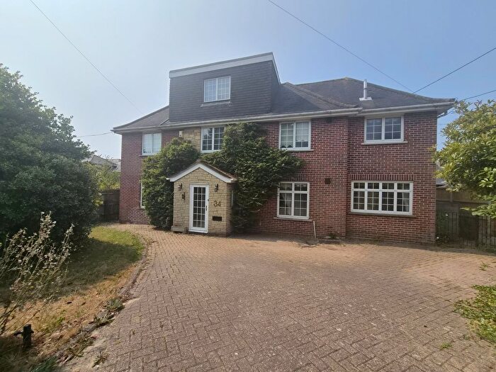4 Bedroom Detached House To Rent In Sellwood Road, Netley Abbey, SO31