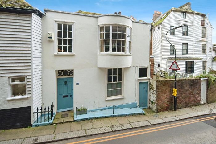 3 Bedroom Semi Detached House For Sale In Croft Road, Hastings, TN34