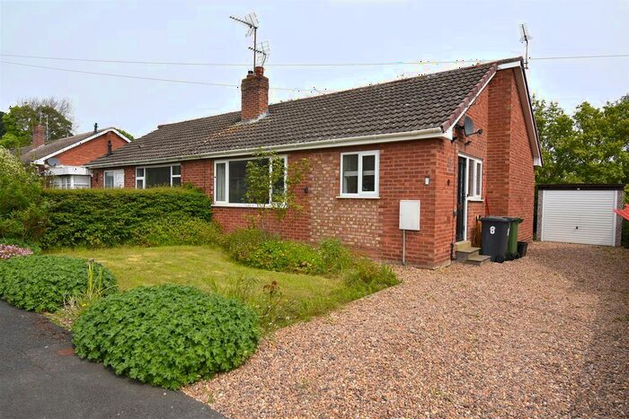 2 Bedroom Bungalow To Rent In Petercroft Close, Dunnington, York, YO19