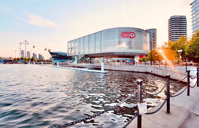 1 Bedroom Flat For Sale In Seagull Lane, London, E16