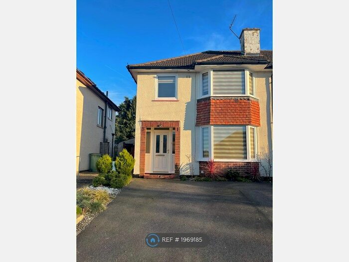 3 Bedroom Semi-Detached House To Rent In Worcester Road, Maidstone, ME15
