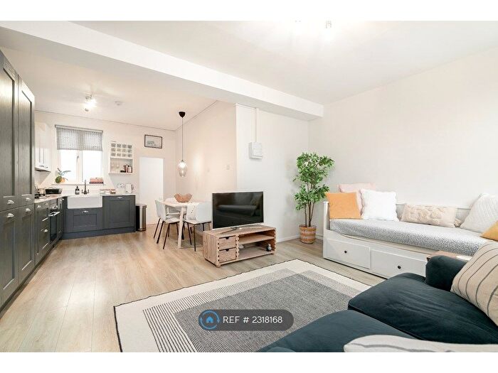 1 Bedroom Flat To Rent In Lordship Lane, London, SE22