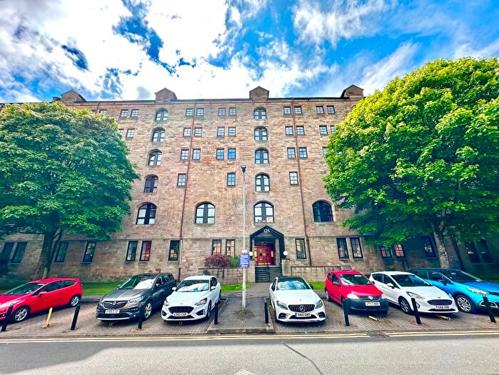 1 Bedroom Flat To Rent In Bell Street, Merchant City, Glasgow, G4
