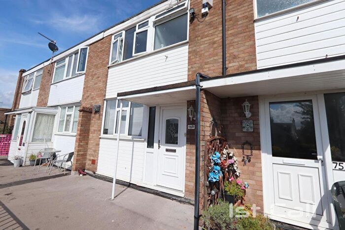 3 Bedroom Maisonette For Sale In West Road, Shoeburyness, Southend-On-Sea, SS3