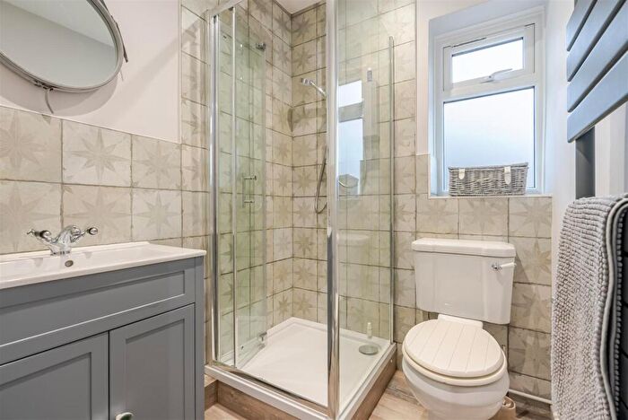 3 Bedroom Detached House For Sale In Fox Covert Close, Sunninghill, SL5