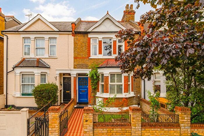 3 Bedroom Terraced House For Sale In Cedar Avenue, Whitton, TW2