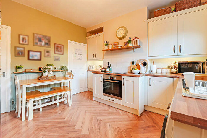 3 Bedroom Terraced House For Sale In Burgoyne Road, Walkley, Sheffield, S6