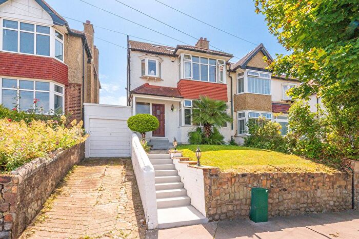 4 Bedroom Semi-Detached House For Sale In Ena Road, Norbury, London, SW16