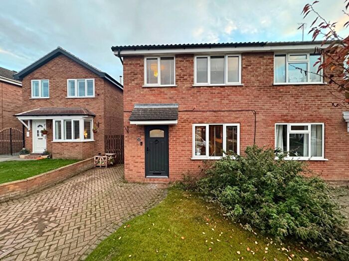 3 Bedroom Semi-Detached House To Rent In Bed Semi-Detached House, Trentham Mews, Bridlington, YO16