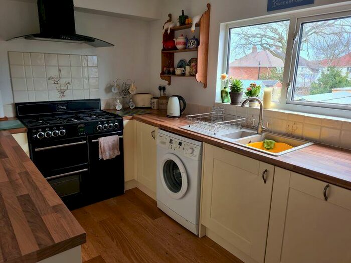 2 Bedroom Apartment To Rent In Western Road, Lymington, SO41