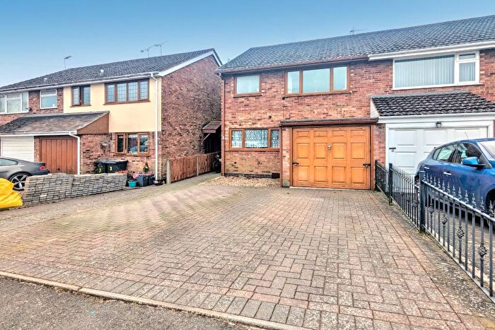 3 Bedroom Semi-Detached House For Sale In Hilton Avenue, Chapel End, Nuneaton, CV10