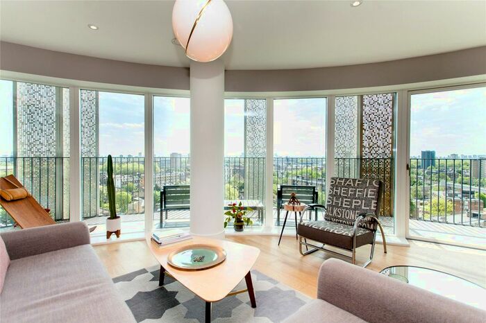 2 Bedroom Flat To Rent In Atkins Square, Dalston Lane, London, E8