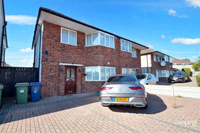 3 Bedroom Semi-Detached House To Rent In Craigweil Drive, Stanmore, HA7