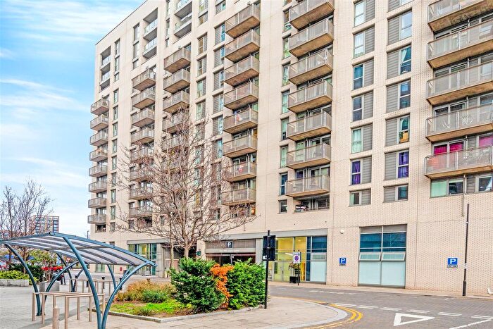 2 Bedroom Flat For Sale In Venice Corte, Lewisham, SE13