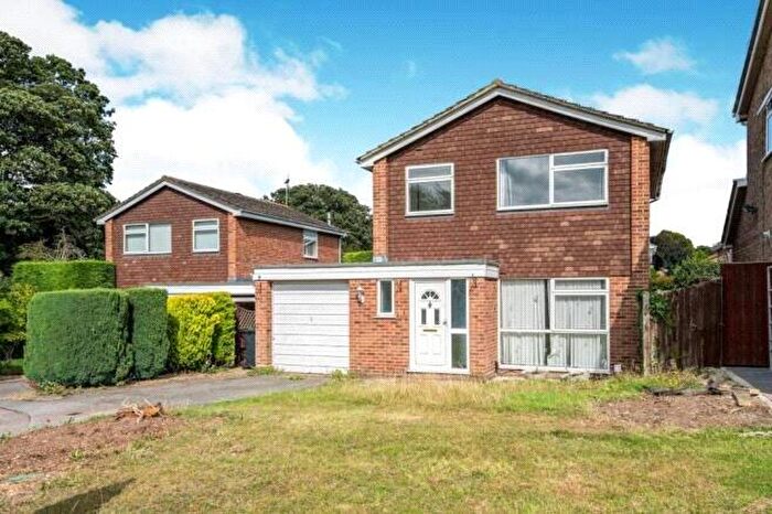 3 Bedroom Detached House To Rent In Cherry Close, Banstead, SM7