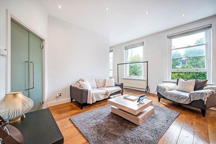 1 Bedroom Flat To Rent In Emperors Gate, London, SW7