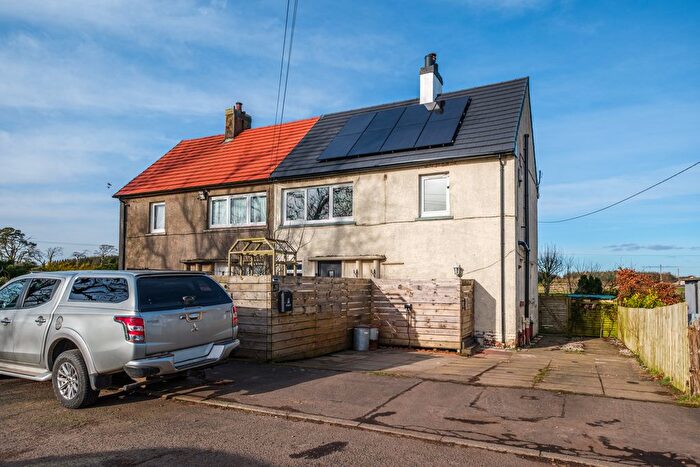 3 Bedroom Semi Detached House For Sale In Muirfoot Terrace, Cleghorn, Lanark, ML11