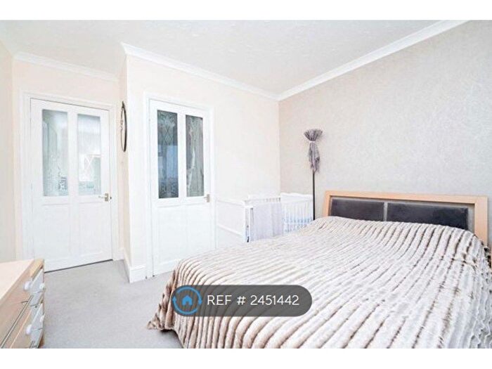 1 Bedroom Flat To Rent In Leybourne Road, Uxbridge, UB10