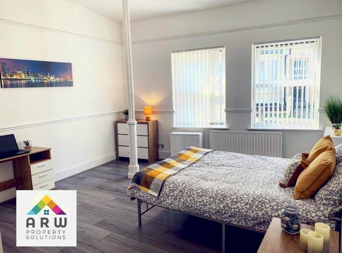 2 Bedroom Flat To Rent In Lawrence Road, Liverpool, Merseyside, L15