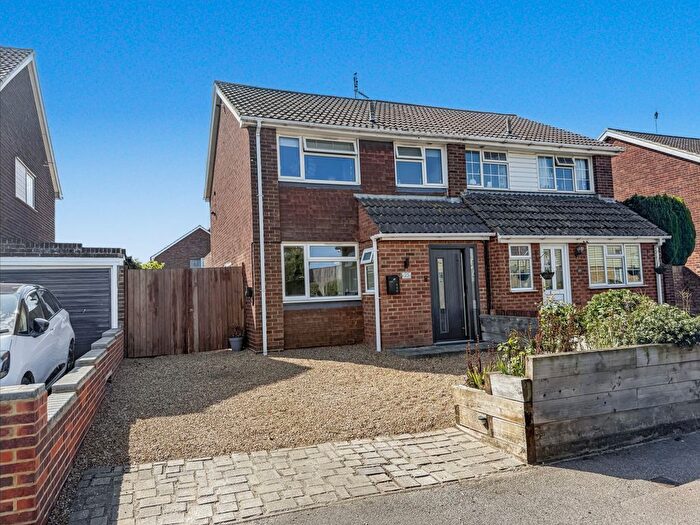 3 Bedroom Semi-Detached House For Sale In Lower Road, ME9