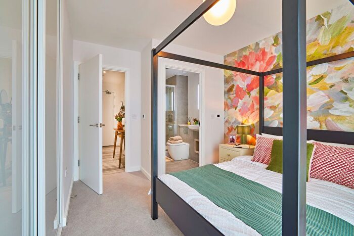 2 Bedroom Flat For Sale In Northwick Close, Harrow, HA1