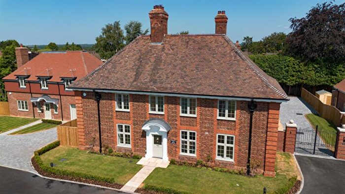 4 Bedroom Detached House For Sale In Welford Gate, Milcote Road, Welford On Avon, Stratford Upon Avon, CV37