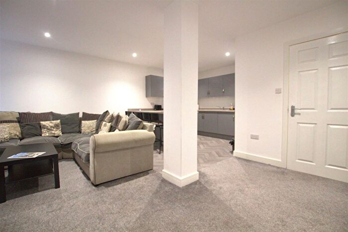 2 Bedroom Flat To Rent In Zetland Road, Loftus, TS13