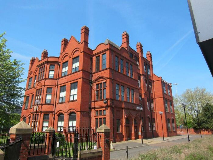 1 Bedroom Apartment To Rent In The School House, Hulme, M15