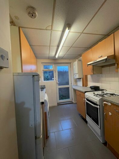 3 Bedroom Terraced House To Rent In Julian Road, Leicester, LE2