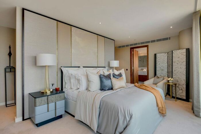 Studio For Sale In Chelsea Waterfront, Chelsea Creek, London, SW10