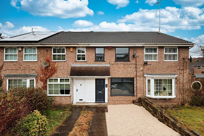 3 Bedroom Detached House To Rent In Low Lane, Horsforth, Leeds, West Yorkshire, LS18