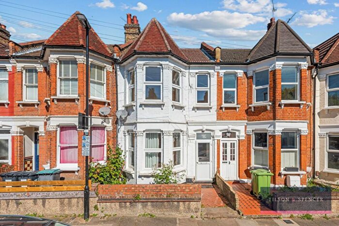 3 Bedroom Terraced House For Sale In Woodside Gardens, Tottenham, London, N17