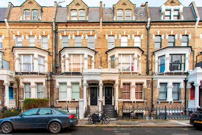 1 Bedroom Flat To Rent In Gwendwr Road, London, W14