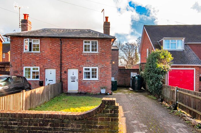 3 Bedroom Semi Detached House For Sale In Hillside Cottage, Four Elms Road, Four Elms, Edenbridge, TN8
